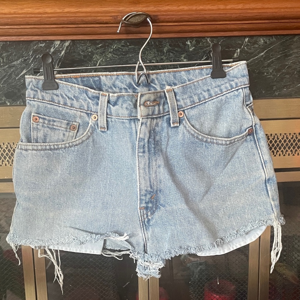 Levi's Light Wash BOOTY SHORTS